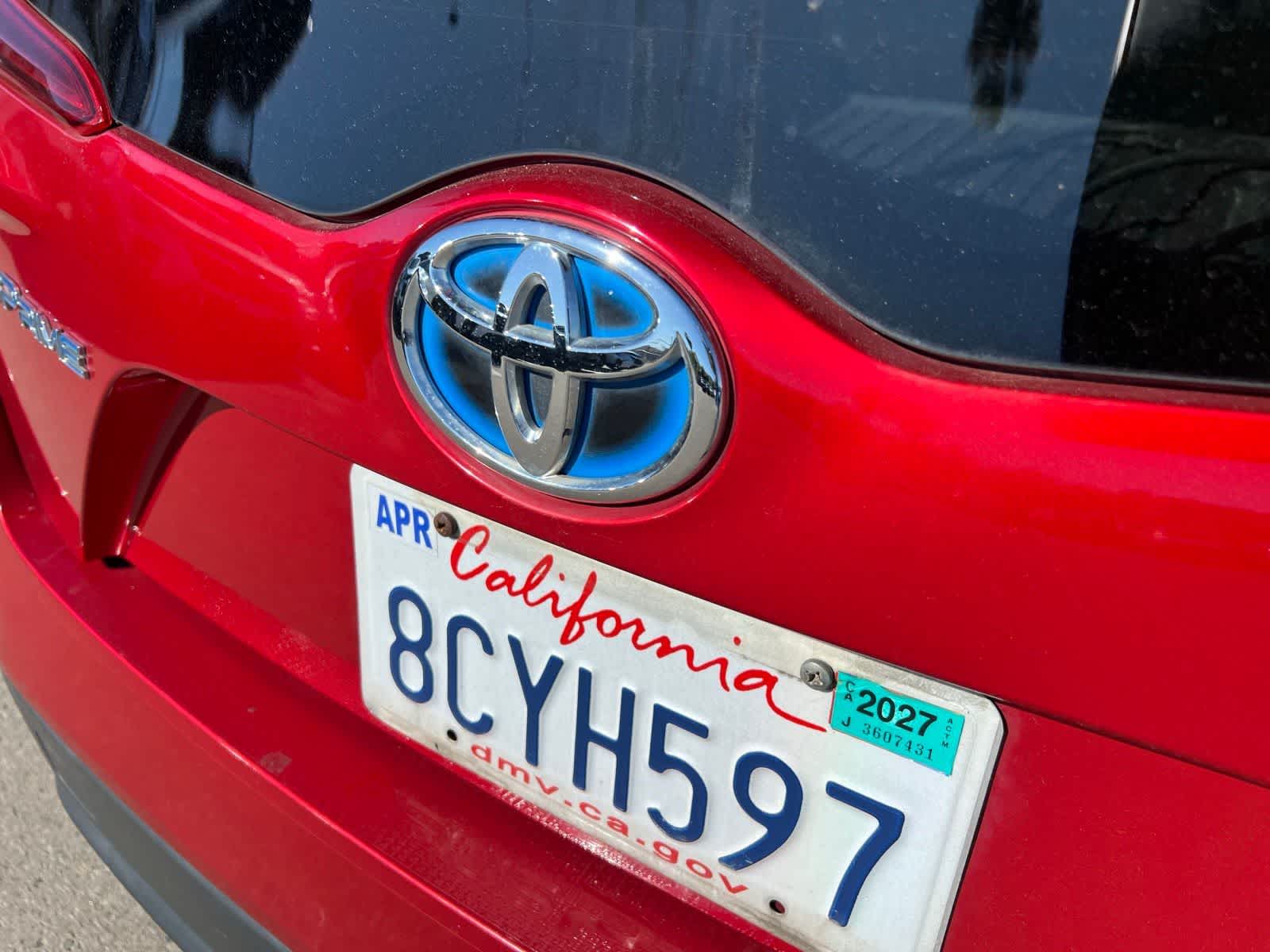 Thumbnail: 2017 Toyota Prius Prime - 6