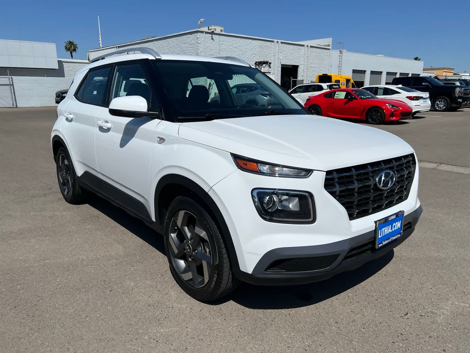 Thumbnail: 2023 Hyundai Venue - 9