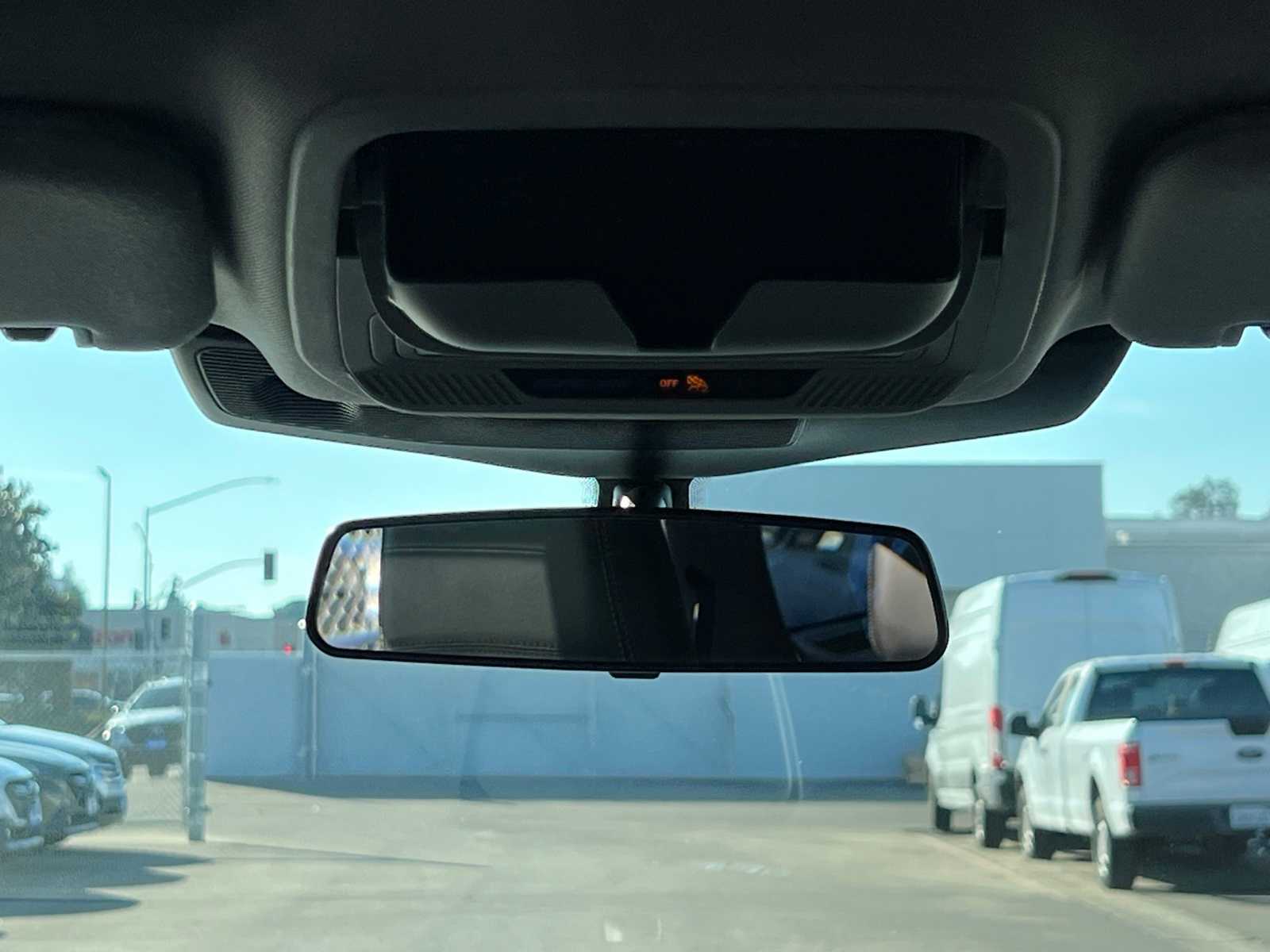 Thumbnail: 2021 Ford Explorer - 30