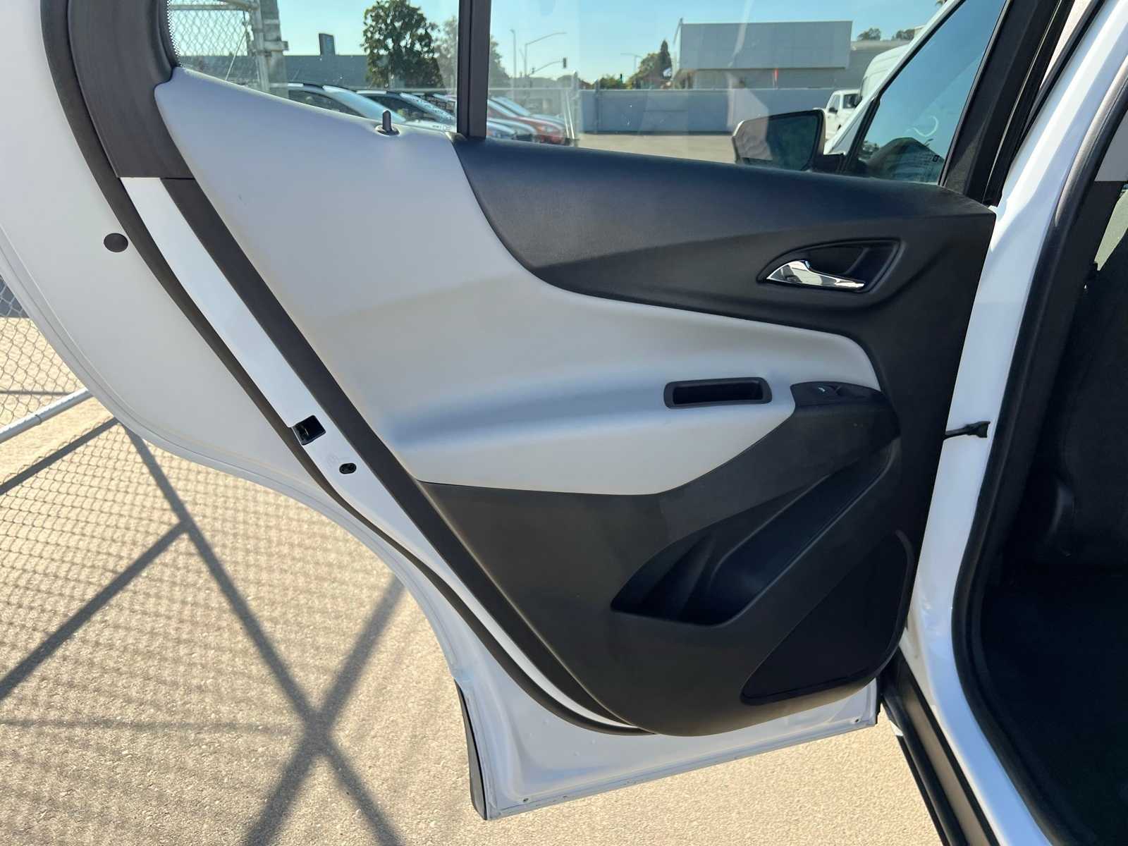 Thumbnail: 2020 Chevrolet Equinox - 20