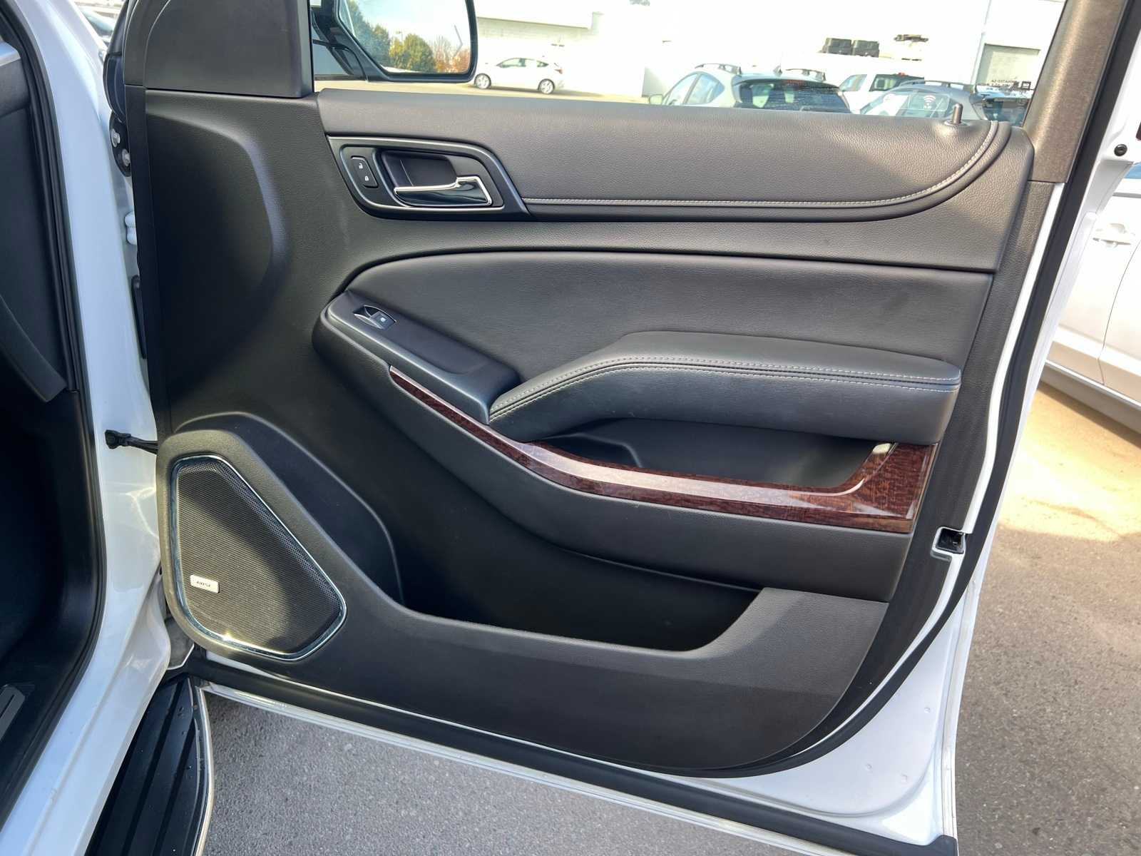 Thumbnail: 2019 GMC Yukon - 27