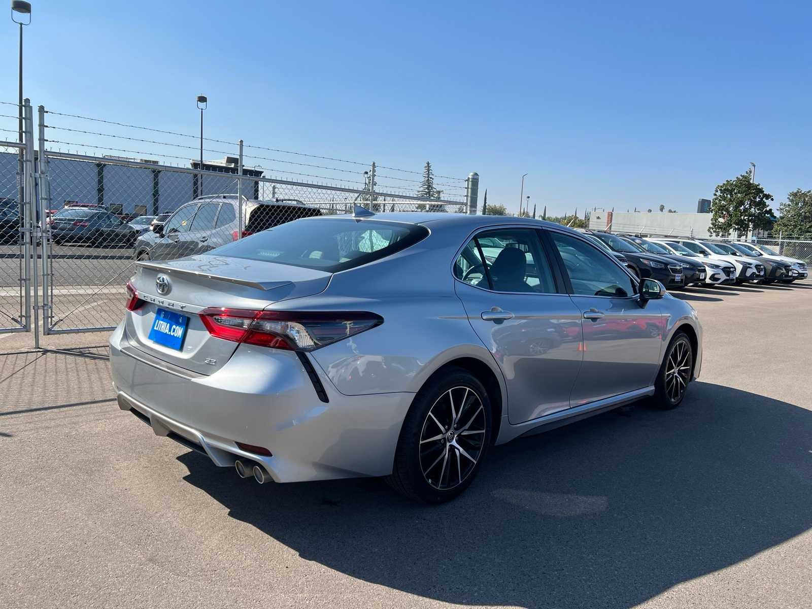 Thumbnail: 2023 Toyota Camry - 8