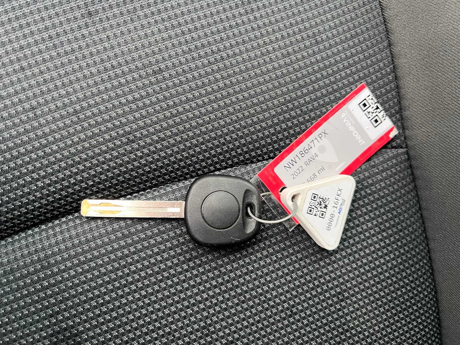 Thumbnail: 2022 Toyota RAV4 - 45