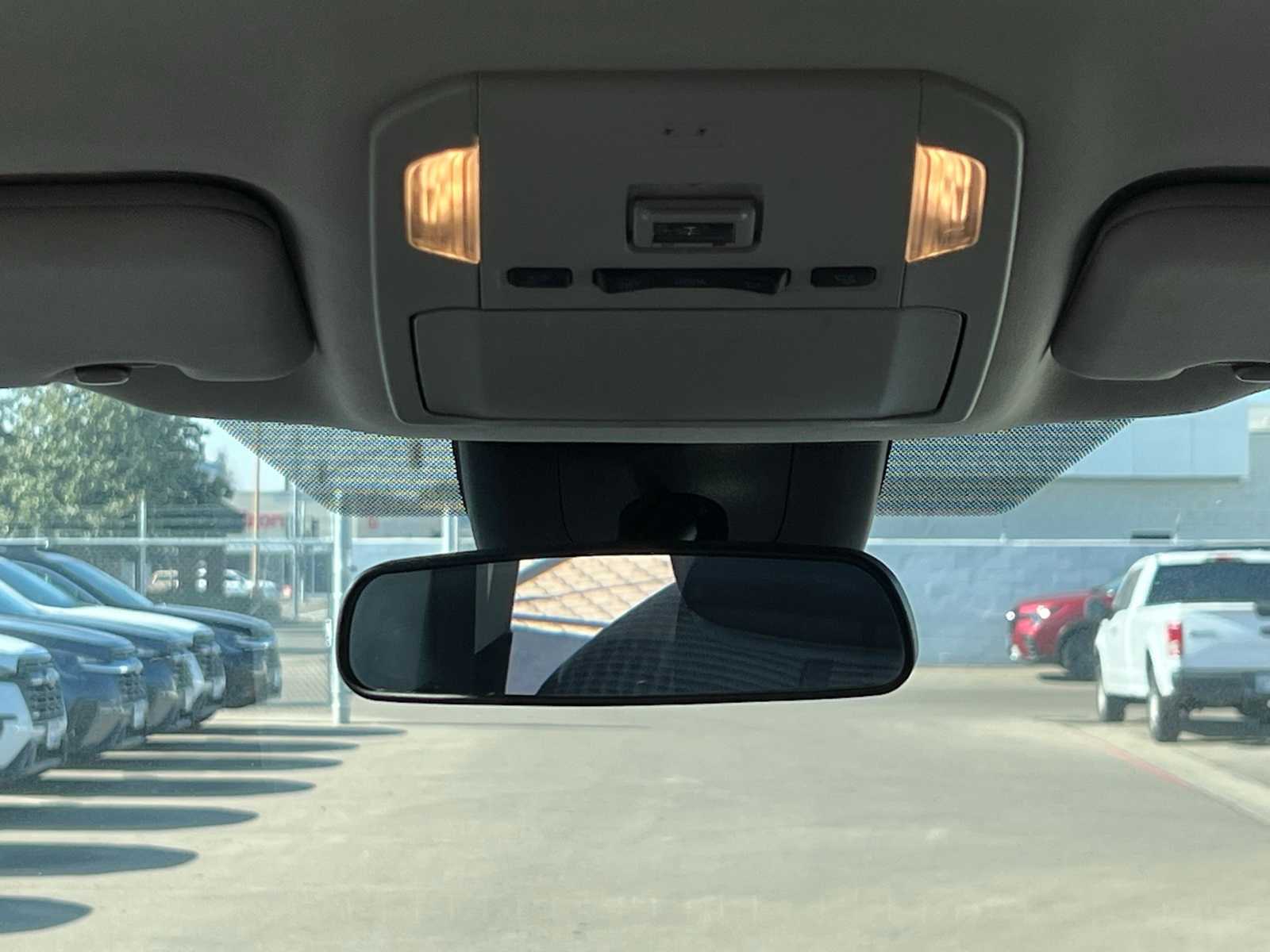 Thumbnail: 2023 Toyota Highlander - 30