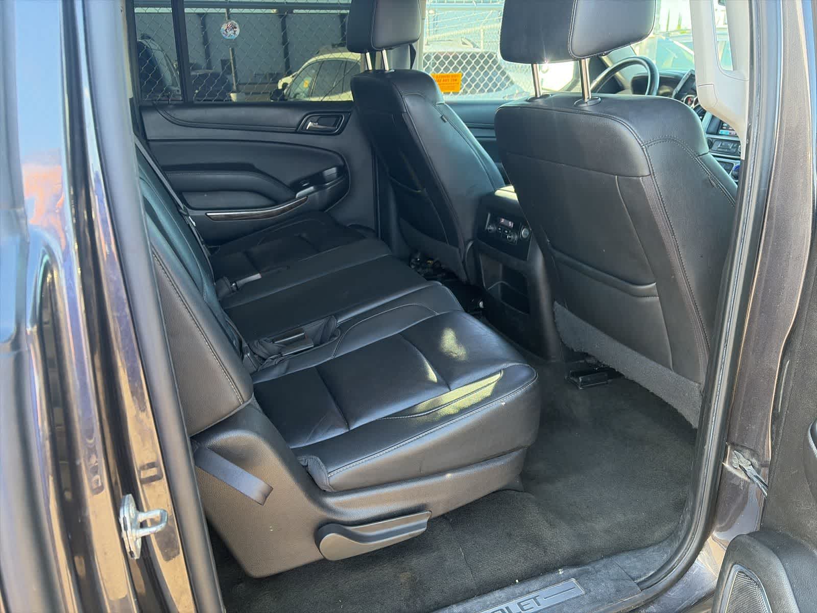 Thumbnail: 2017 Chevrolet Suburban - 10