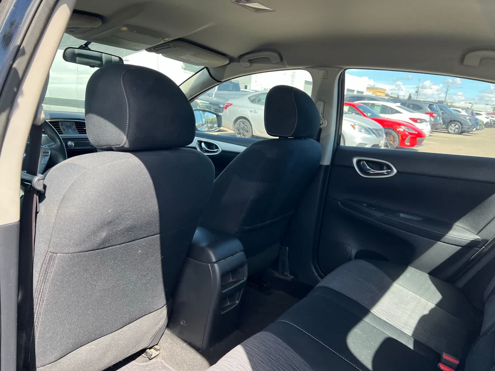 Thumbnail: 2014 Nissan Sentra - 17