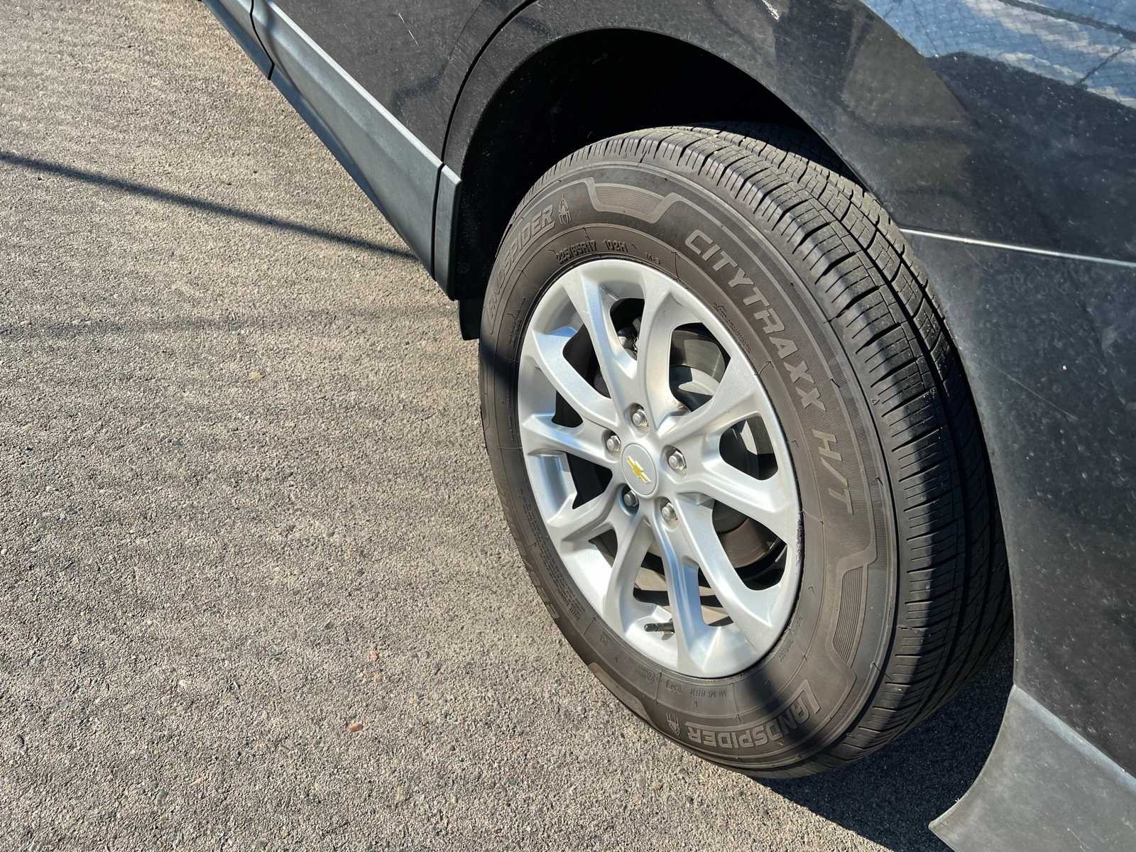 Thumbnail: 2020 Chevrolet Equinox - 17