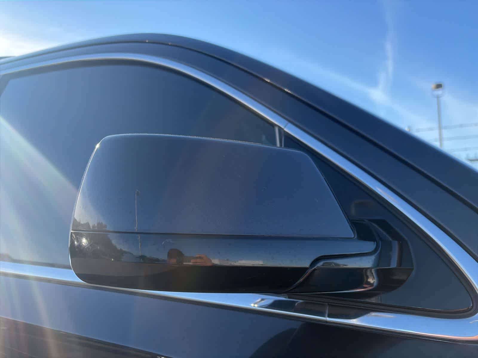 Thumbnail: 2017 Chevrolet Suburban - 6