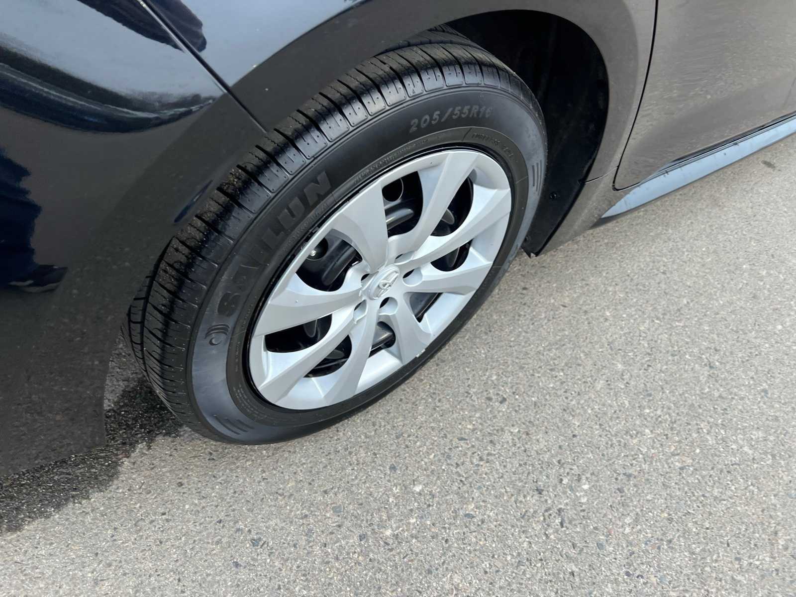 Thumbnail: 2023 Toyota Corolla - 21