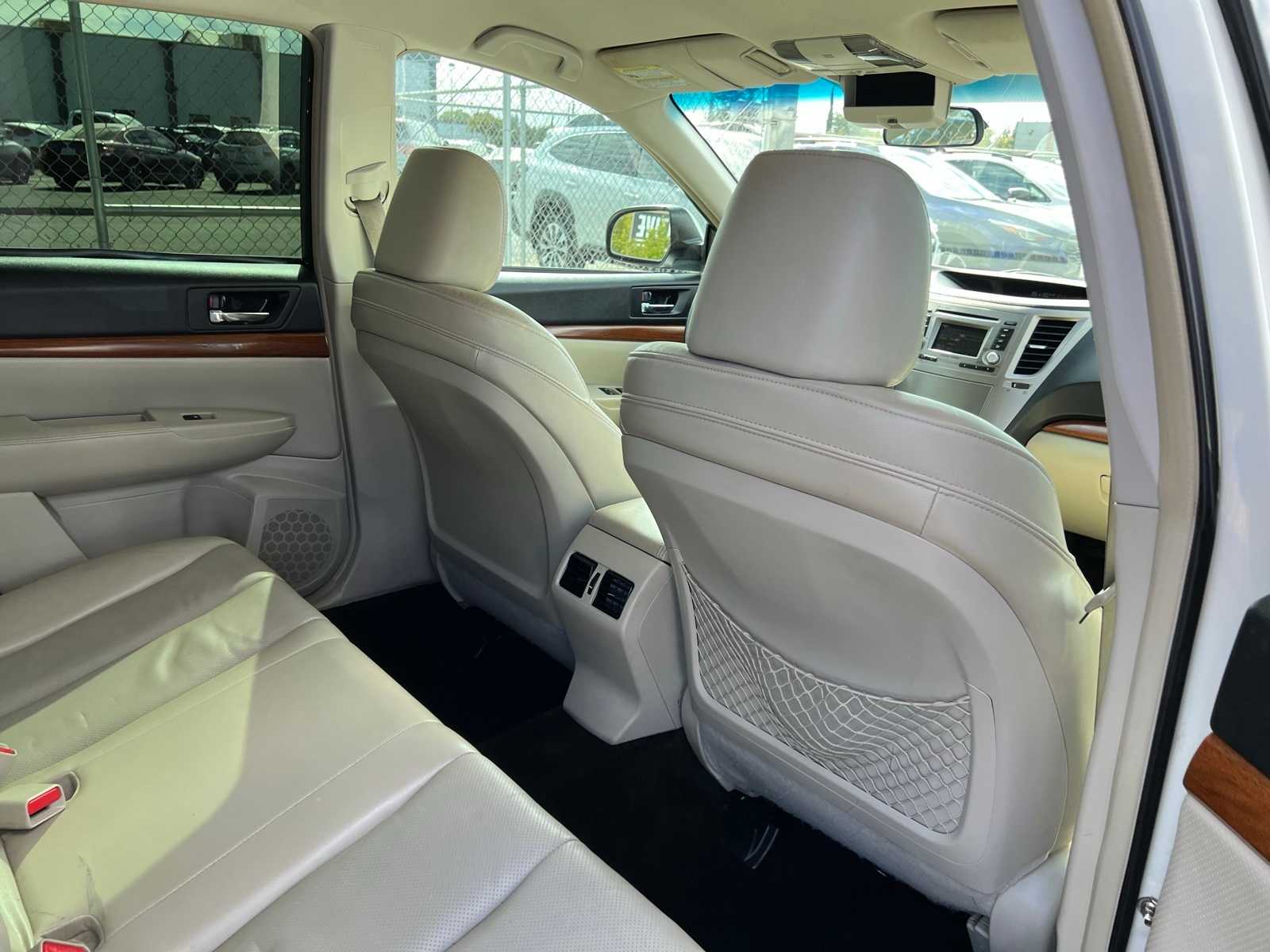 Thumbnail: 2014 Subaru Outback - 22
