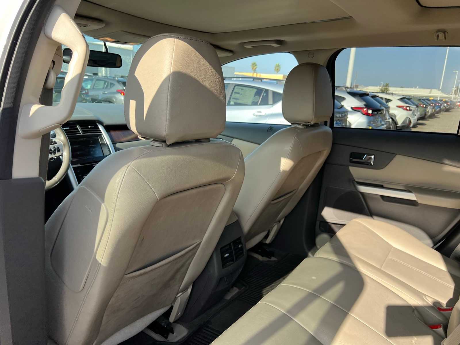 Thumbnail: 2013 Ford Edge - 18