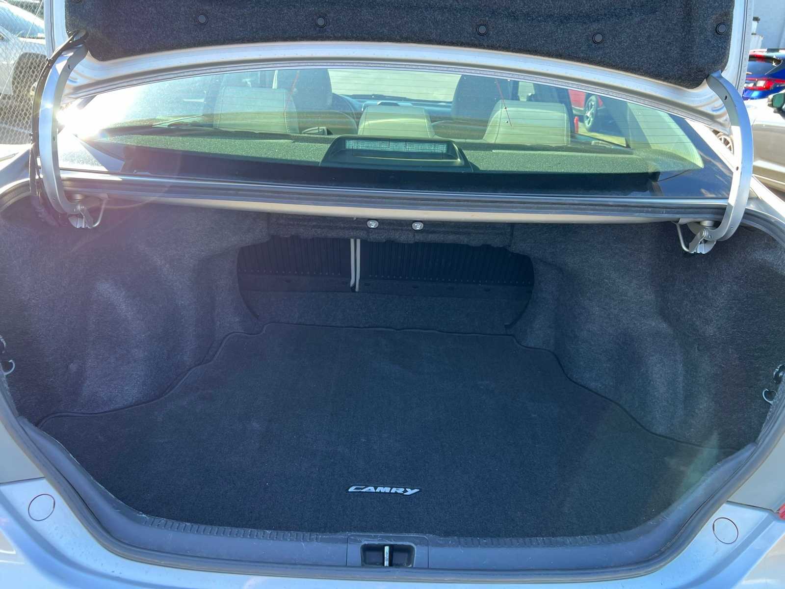 Thumbnail: 2012 Toyota Camry - 8
