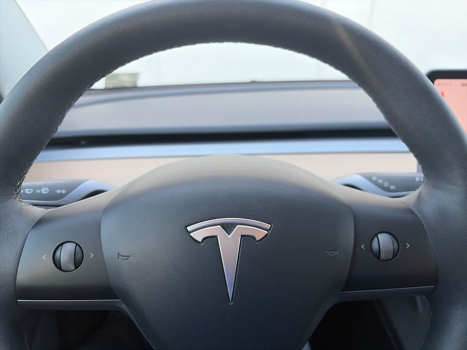 Thumbnail: 2023 Tesla Model 3 - 31
