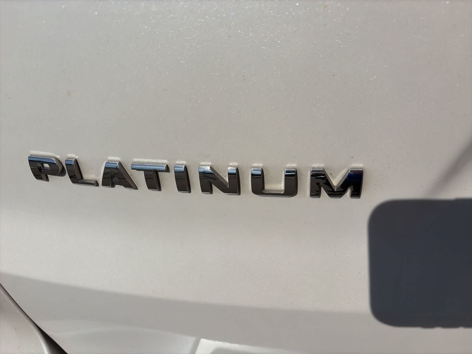 Thumbnail: 2018 Ford Explorer - 17