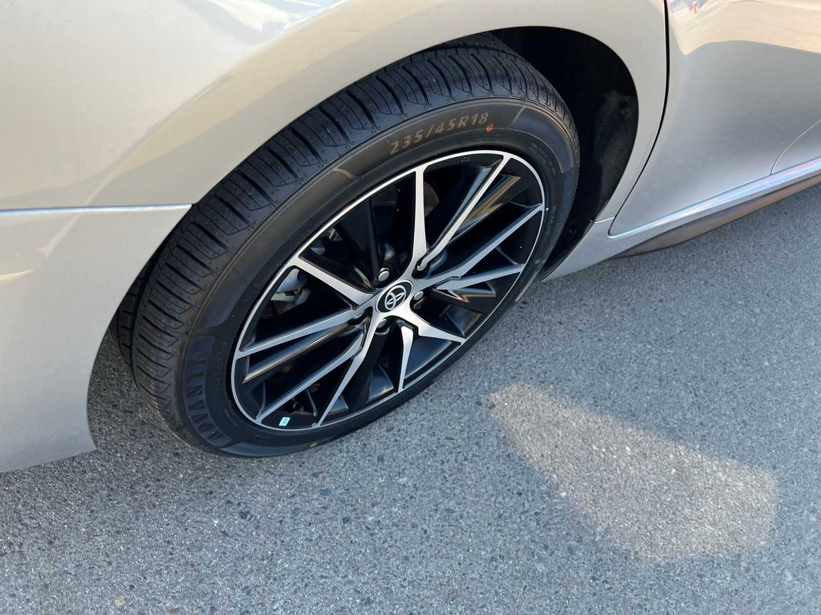 Thumbnail: 2023 Toyota Camry - 20