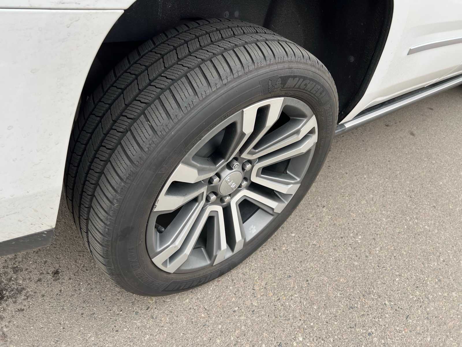 Thumbnail: 2020 GMC Yukon - 21