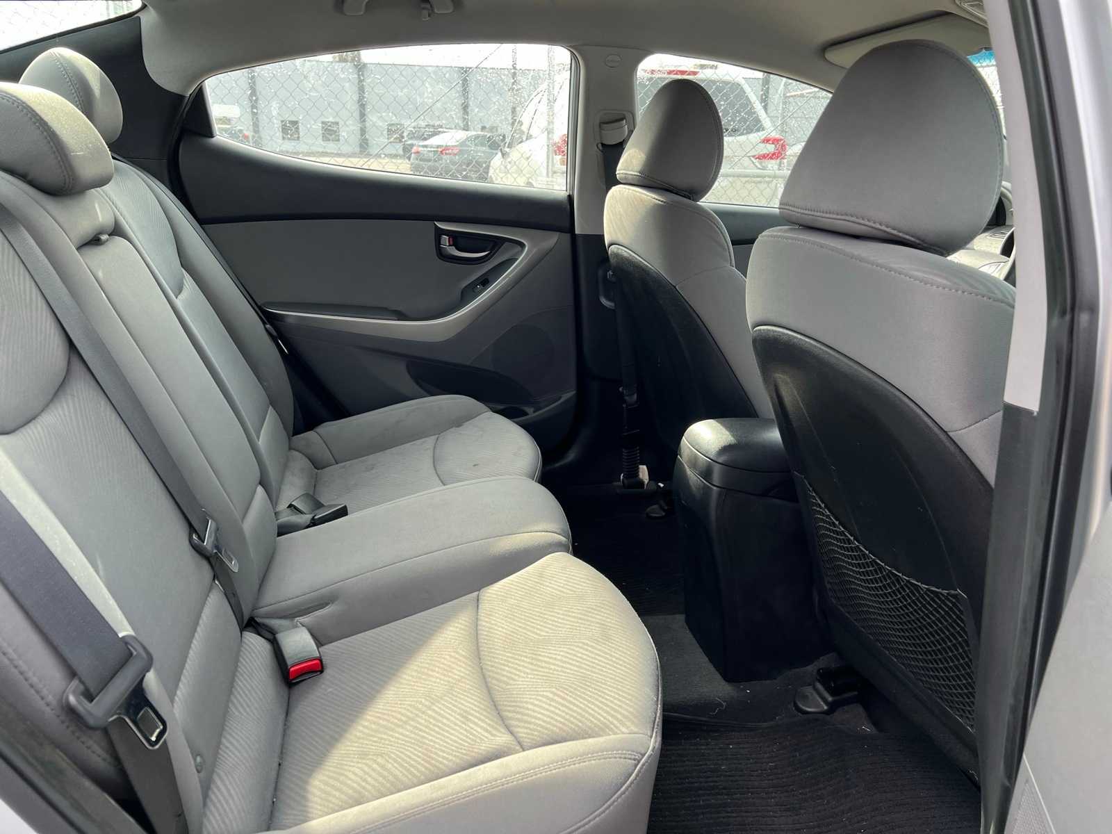 Thumbnail: 2012 Hyundai Elantra - 22