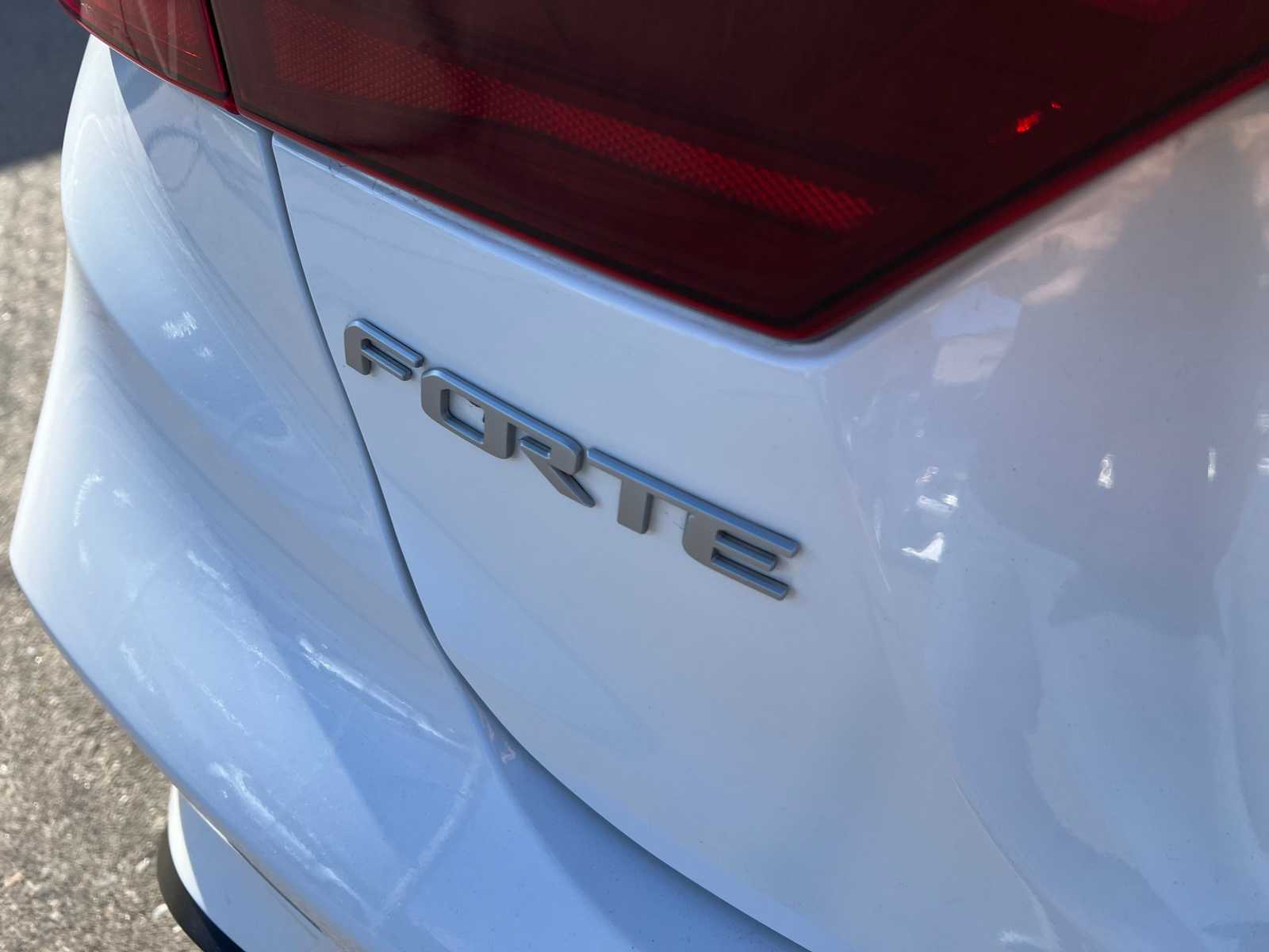 Thumbnail: 2023 Kia Forte - 5