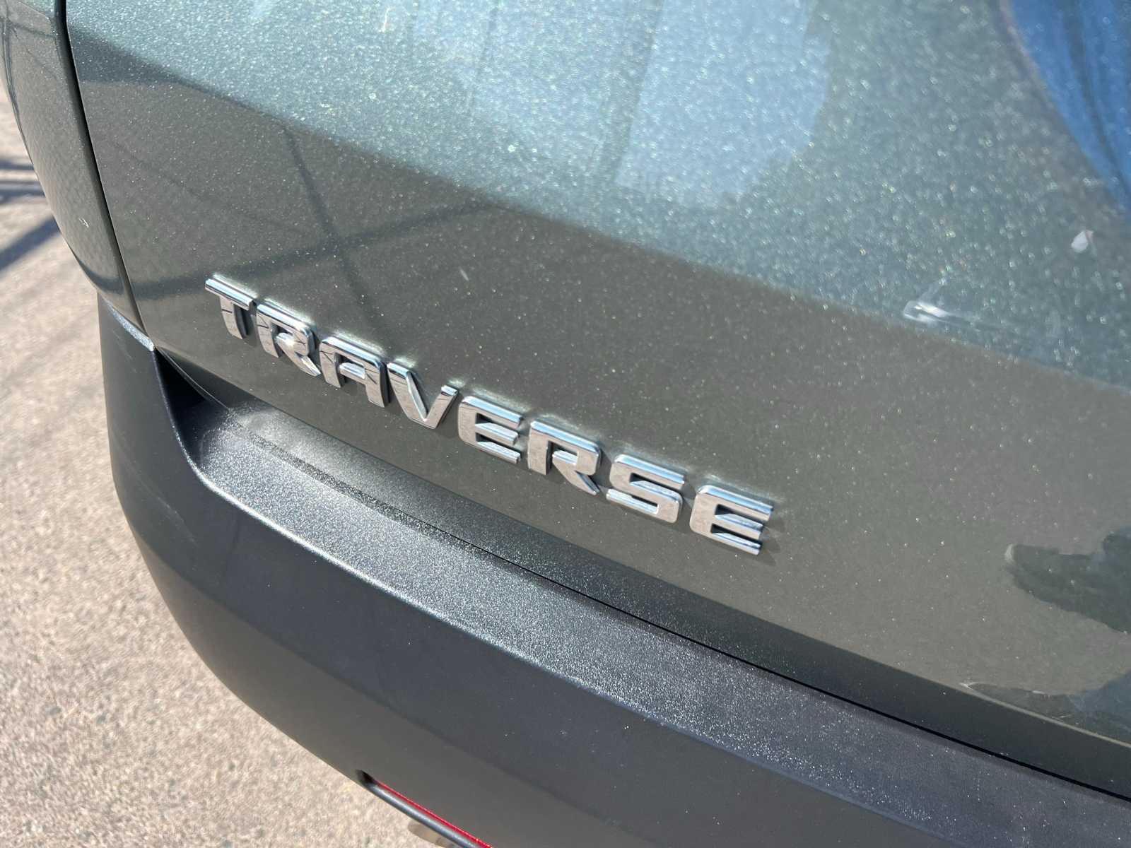 Thumbnail: 2023 Chevrolet Traverse - 5