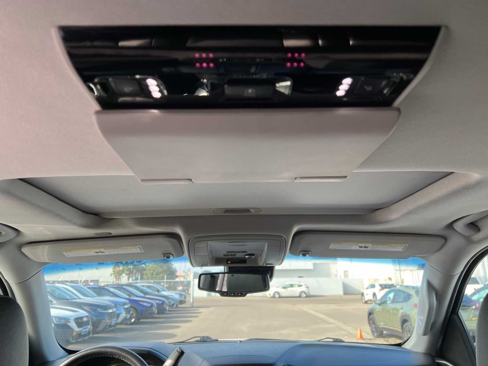 Thumbnail: 2019 GMC Yukon - 30