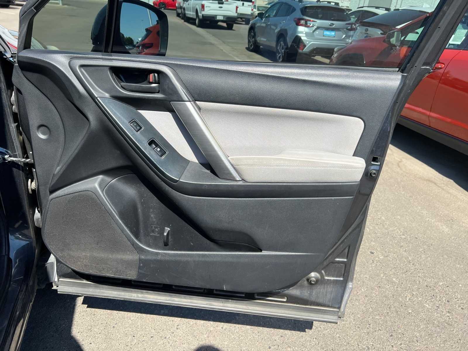 2015 Subaru Forester Premium 28