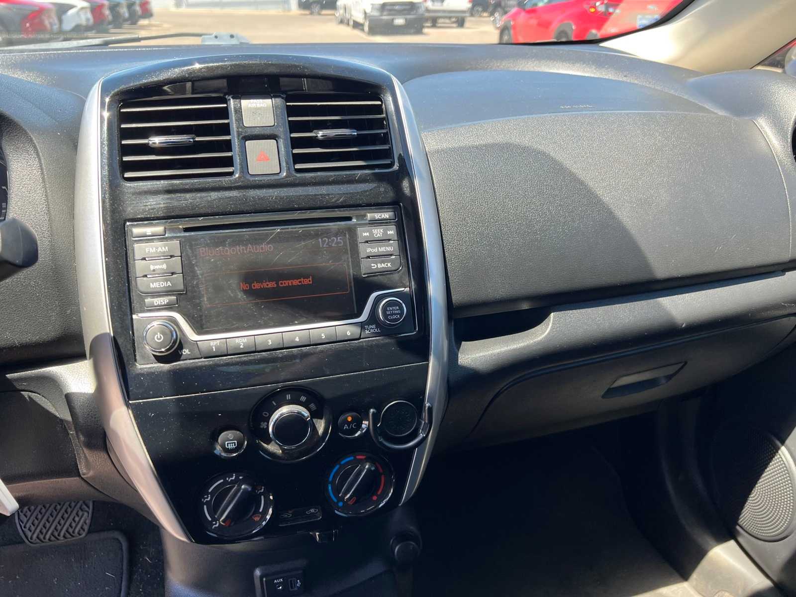 Thumbnail: 2018 Nissan Versa Note - 31