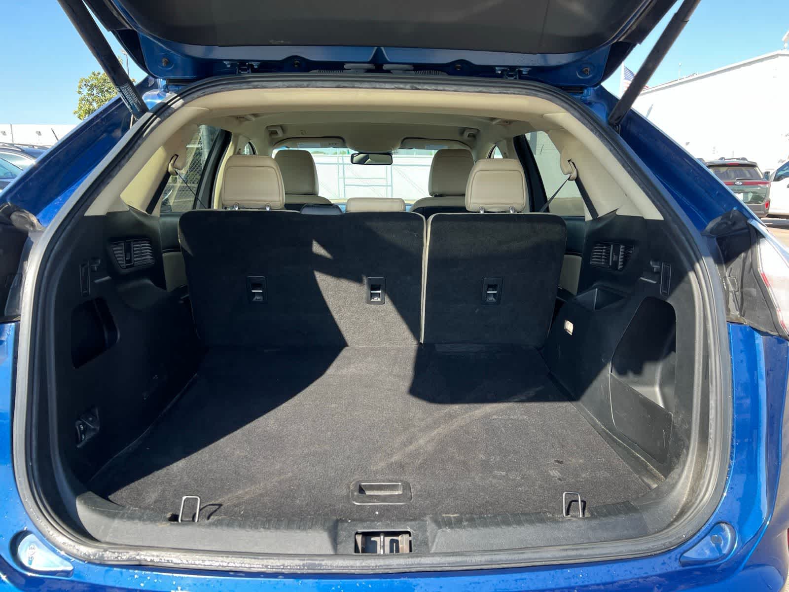 Thumbnail: 2020 Ford Edge - 8