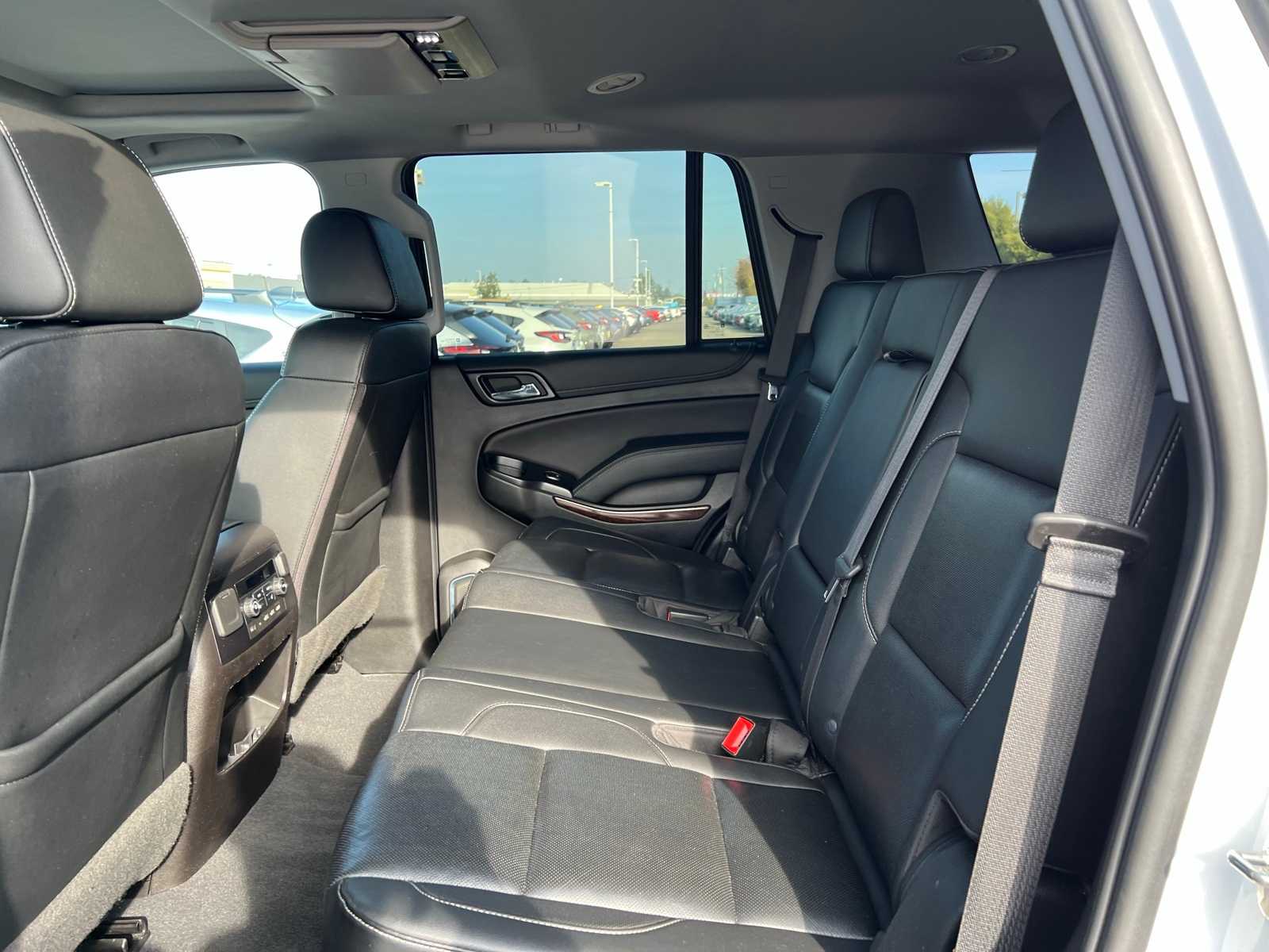 Thumbnail: 2019 GMC Yukon - 18