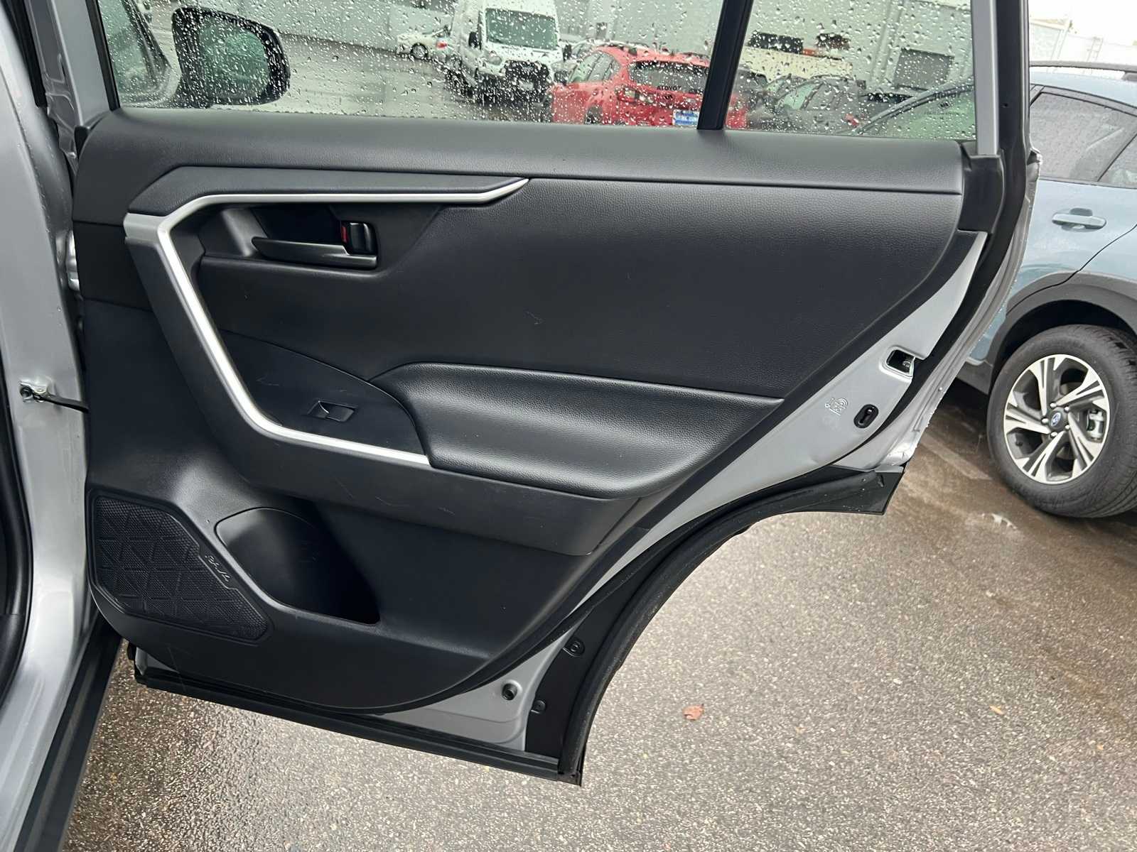 Thumbnail: 2022 Toyota RAV4 - 24