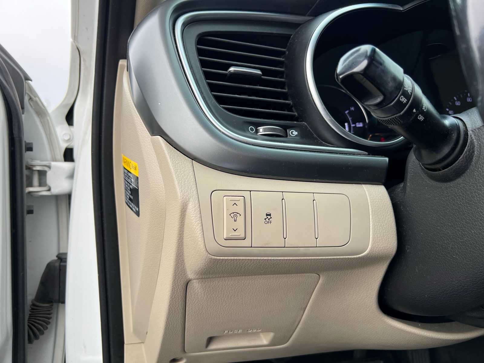 Thumbnail: 2016 Kia Optima - 28