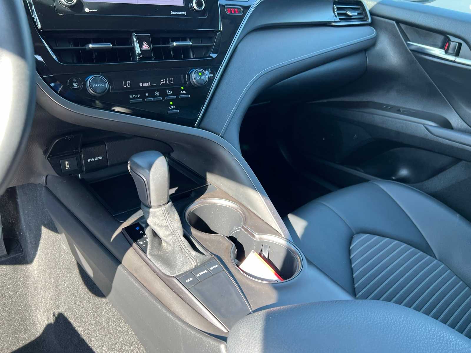 Thumbnail: 2023 Toyota Camry - 41