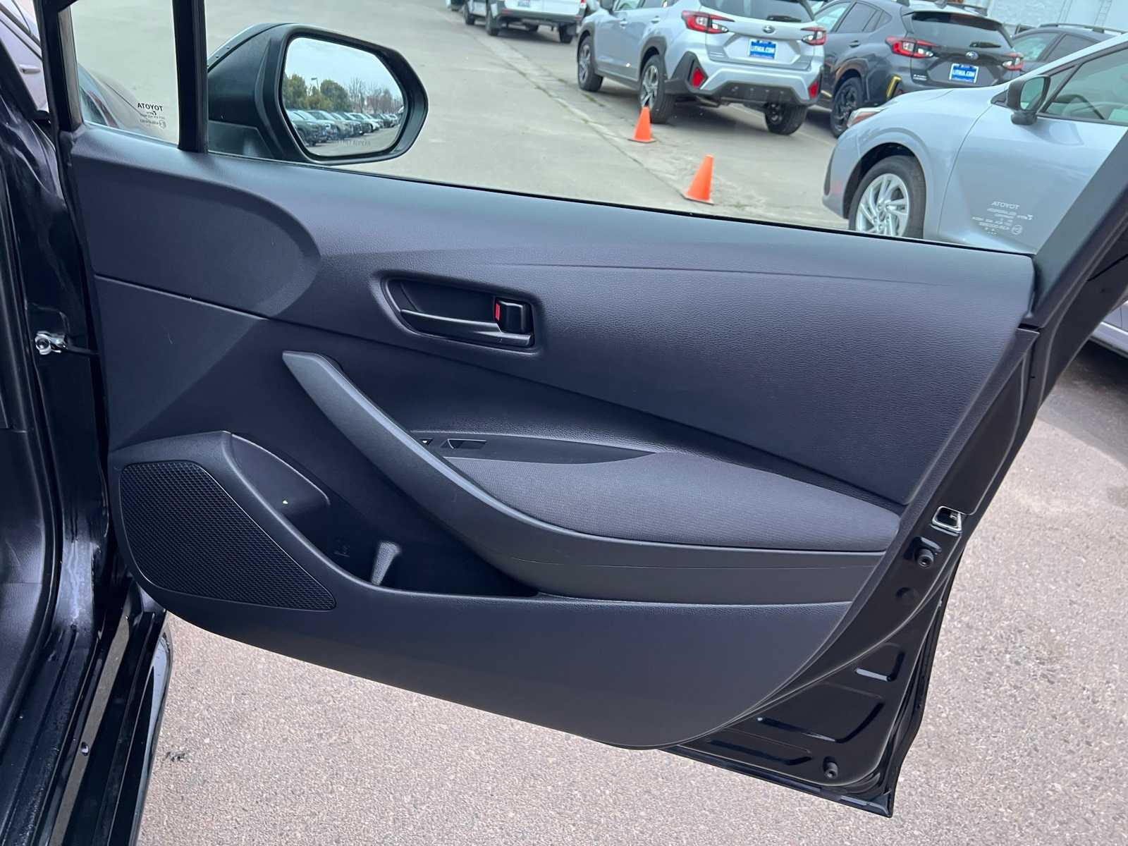 Thumbnail: 2023 Toyota Corolla - 28