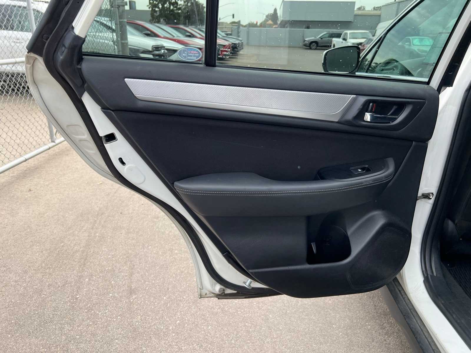 Thumbnail: 2018 Subaru Outback - 20