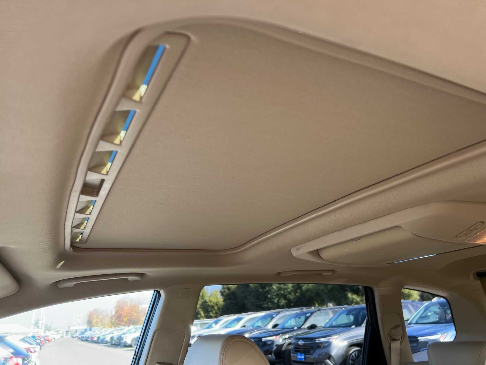 Thumbnail: 2008 Subaru Tribeca - 34