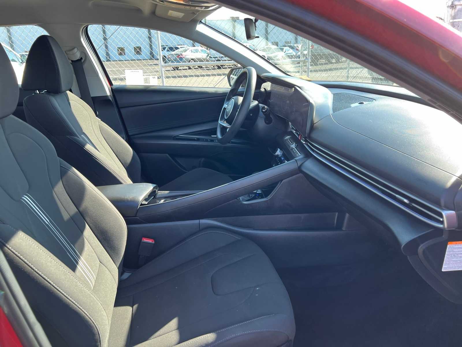 Thumbnail: 2024 Hyundai Elantra - 27