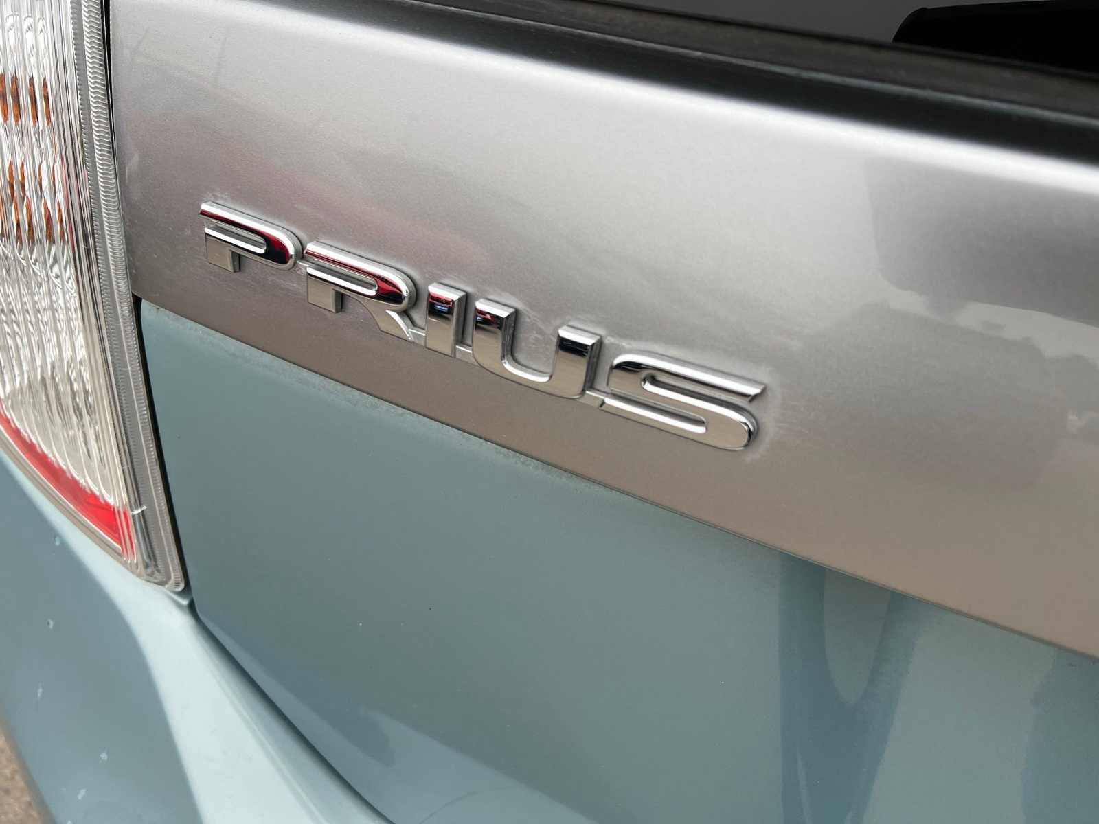 Thumbnail: 2012 Toyota Prius - 5