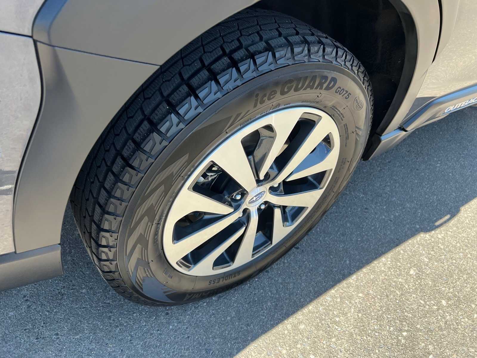 2023 Subaru Outback Premium 21