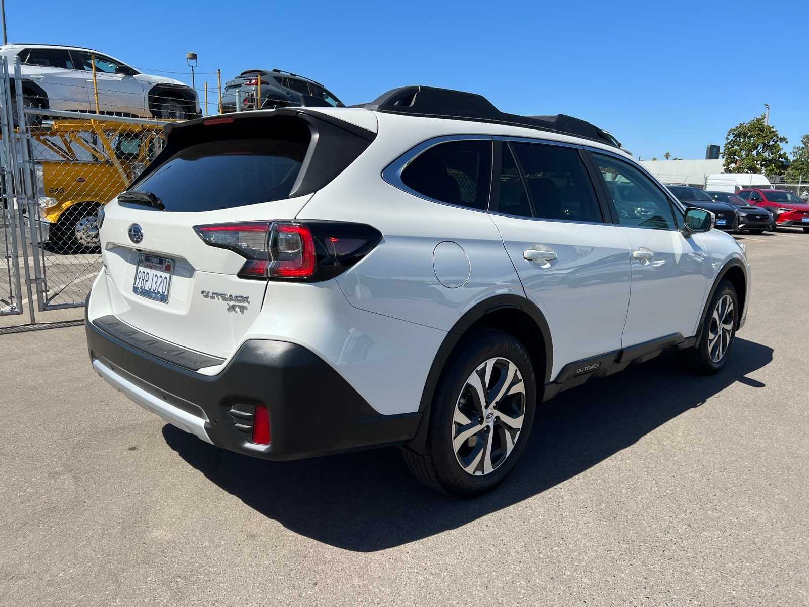 2022 Subaru Outback Limited 9