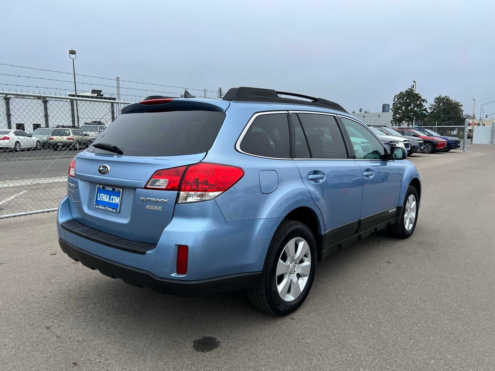 Thumbnail: 2011 Subaru Outback - 9