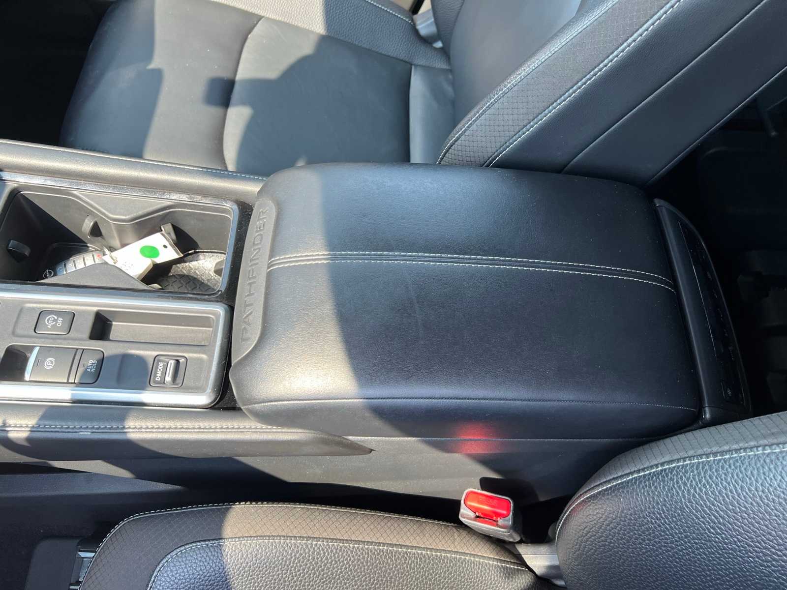 Thumbnail: 2022 Nissan Pathfinder - 40