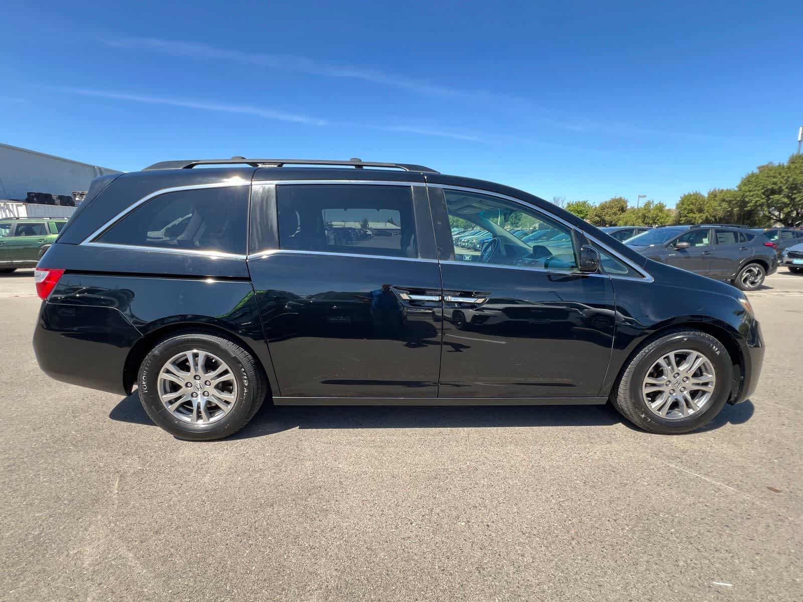 Thumbnail: 2011 Honda Odyssey - 9