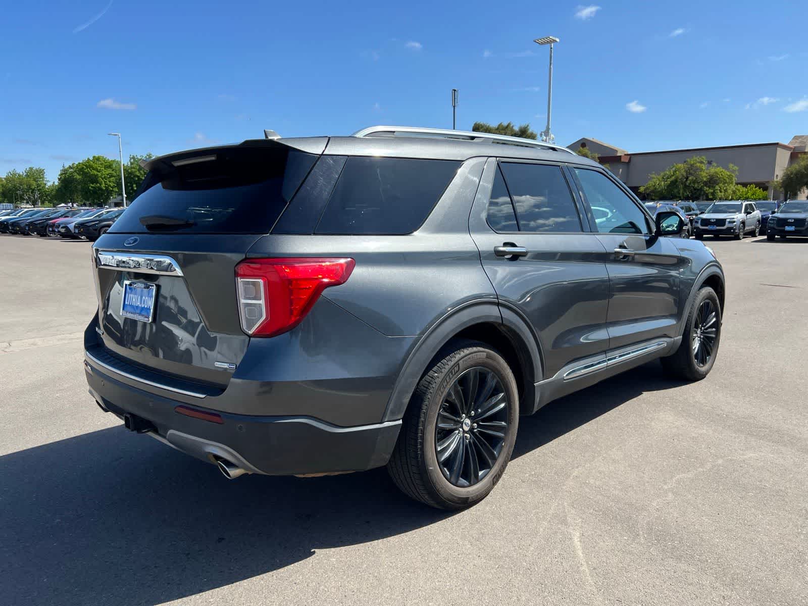 Thumbnail: 2020 Ford Explorer - 8