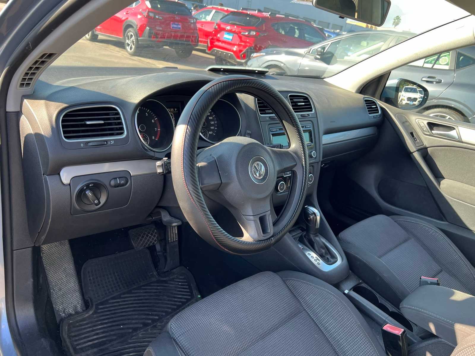 Thumbnail: 2012 Volkswagen Golf - 12