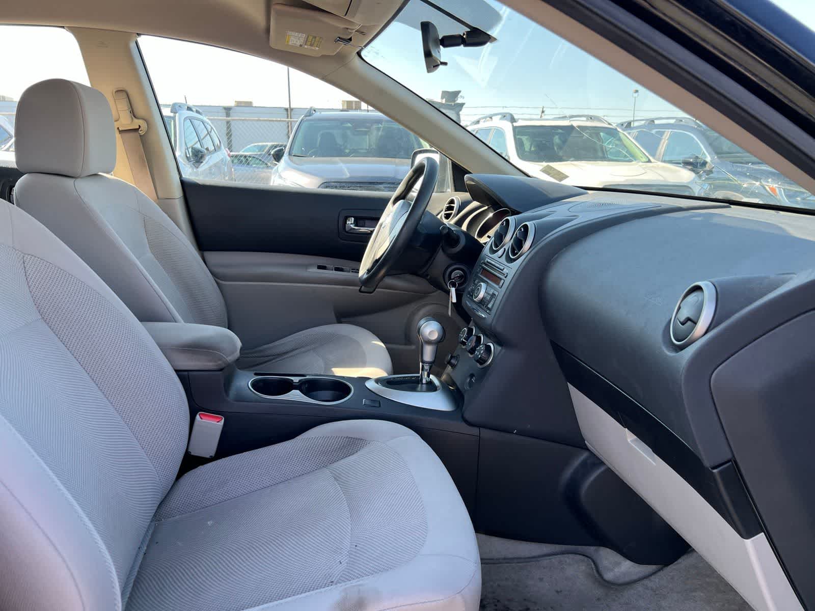 Thumbnail: 2014 Nissan Rogue - 25