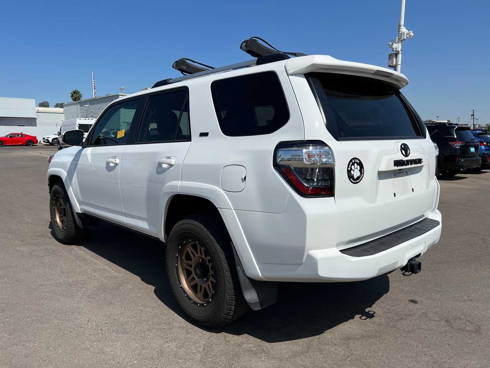 Thumbnail: 2022 Toyota 4Runner - 3