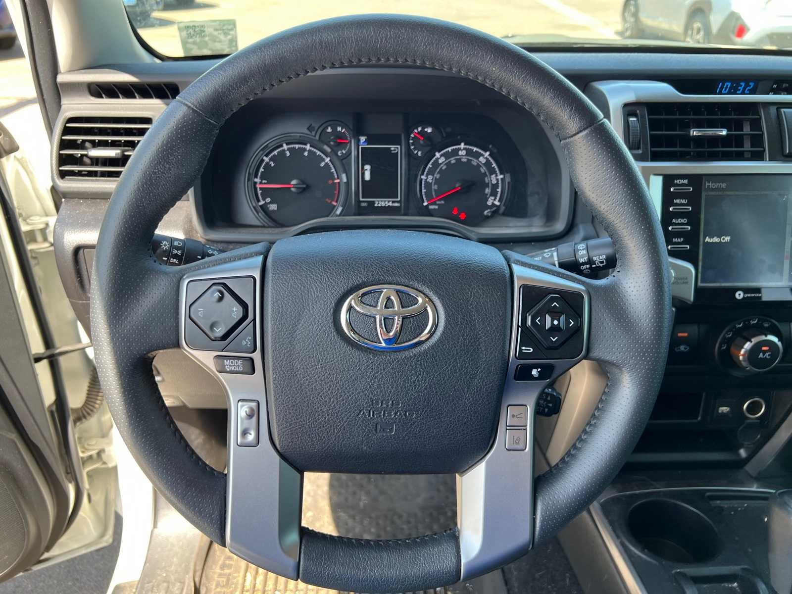 Thumbnail: 2022 Toyota 4Runner - 29