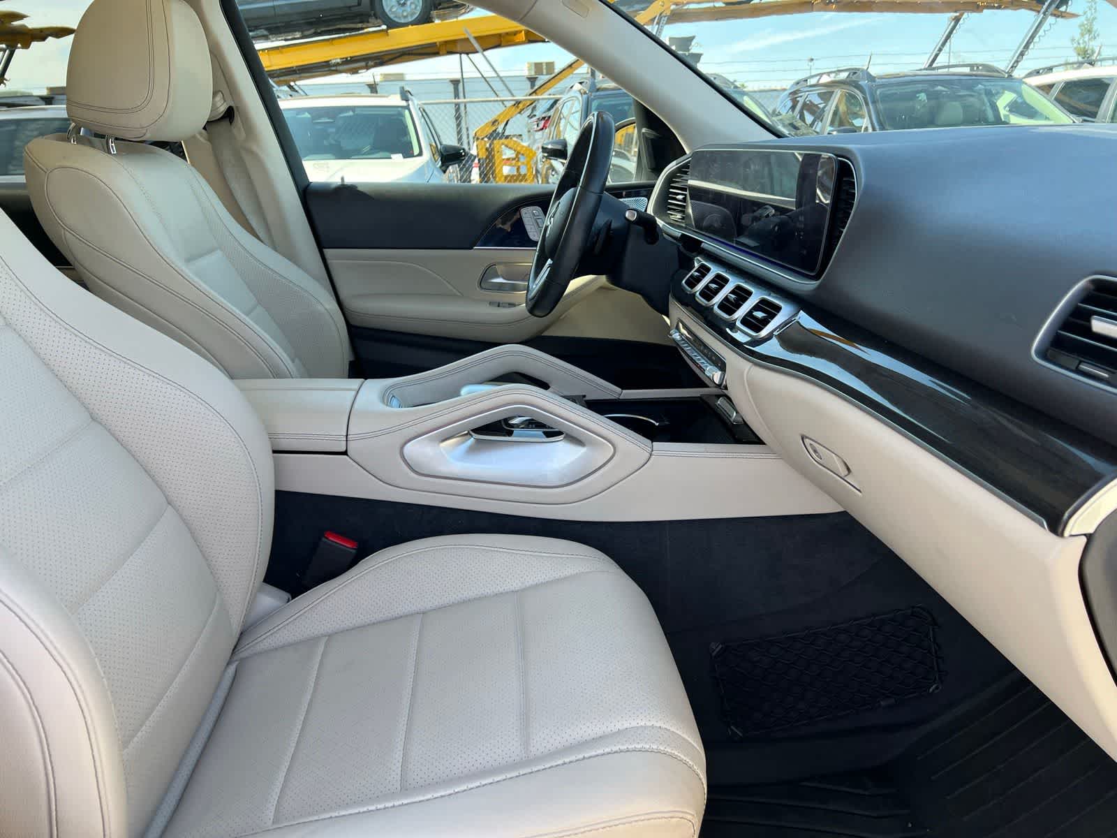 Thumbnail: 2020 Mercedes-Benz GLE - 25