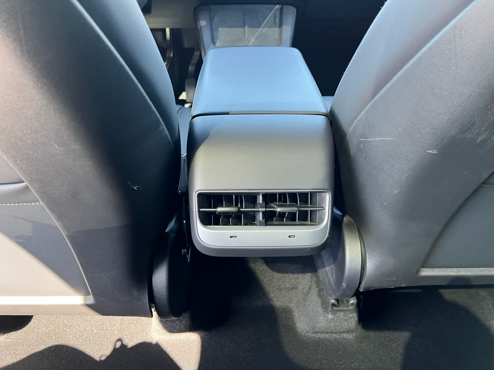 Thumbnail: 2025 Tesla Model Y - 31