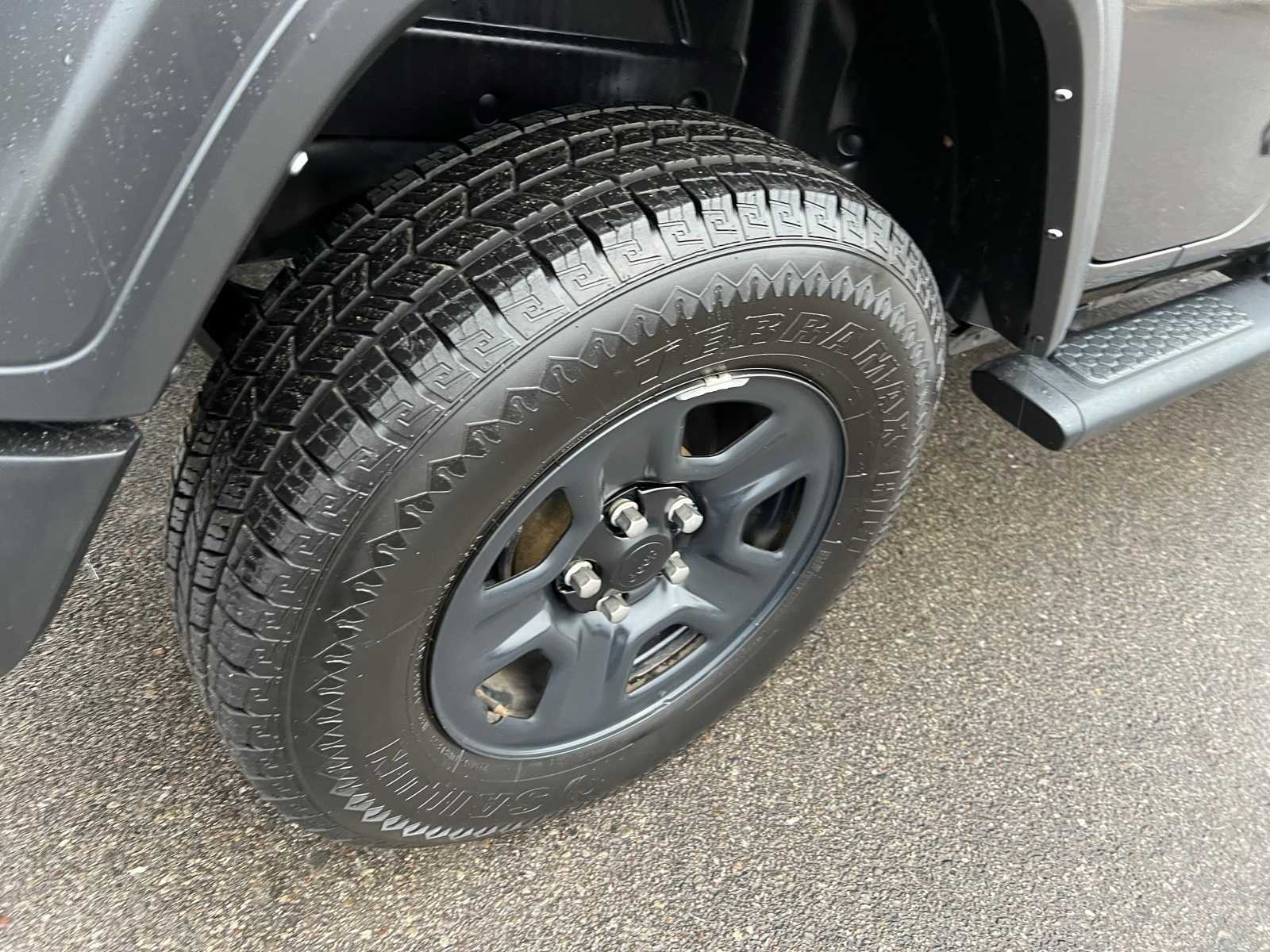 Thumbnail: 2022 Jeep Wrangler - 18