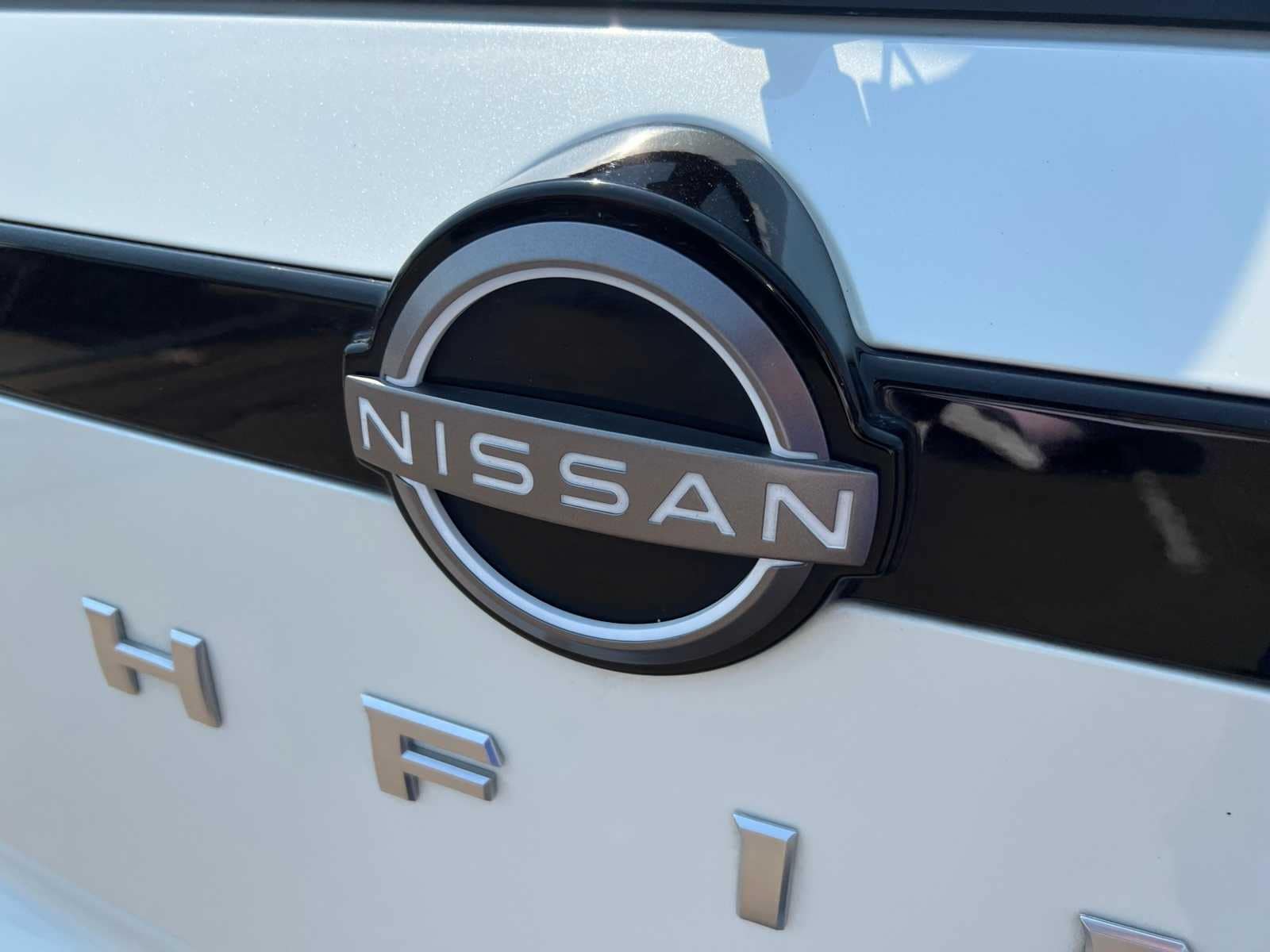 Thumbnail: 2022 Nissan Pathfinder - 5